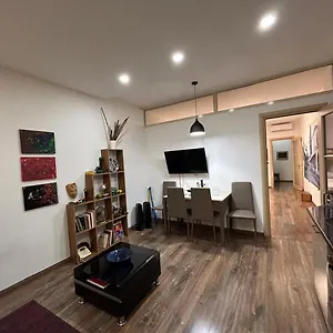 Marias In Blloku, Appartement Tirana