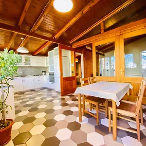 Experience, Authentic In The Heart Of Old Appartement Tirana