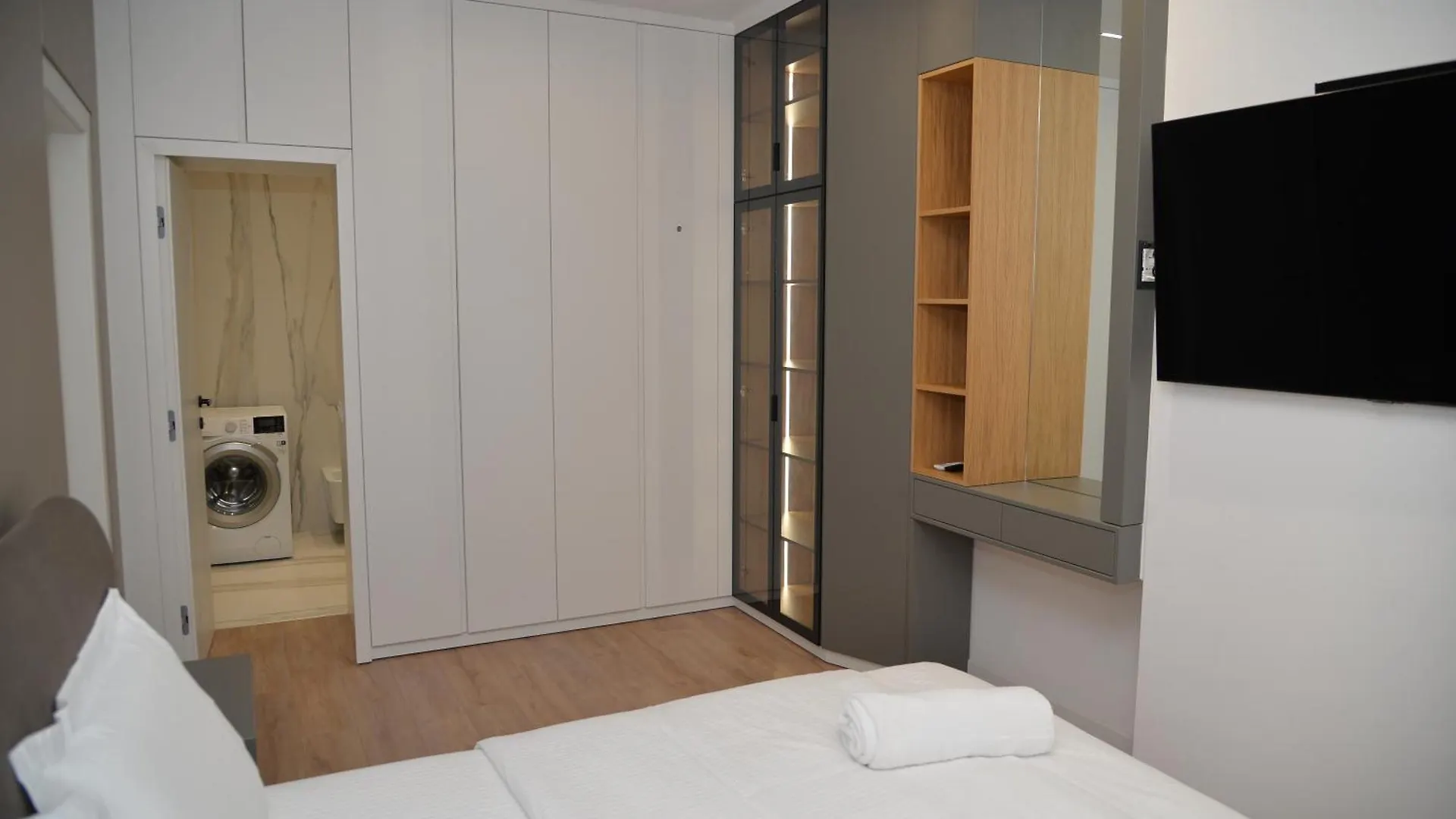 Hera Tirana Suite Deluxe Albania